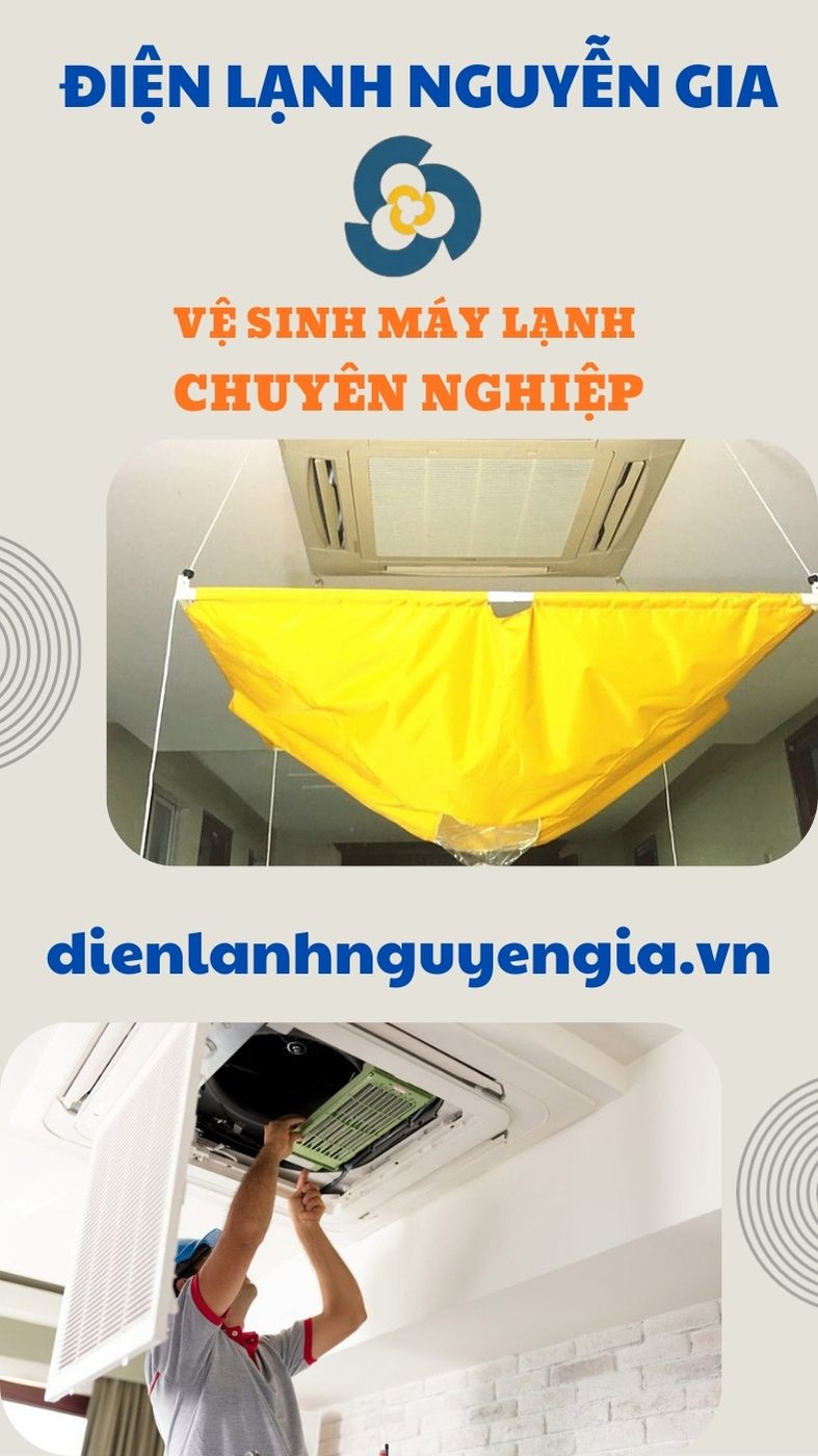Kỹ thuật viên Điện Lạnh Nguyễn Gia đang vệ sinh máy lạnh treo tường tỉ mỉ tại nhà khách hàng TPHCM