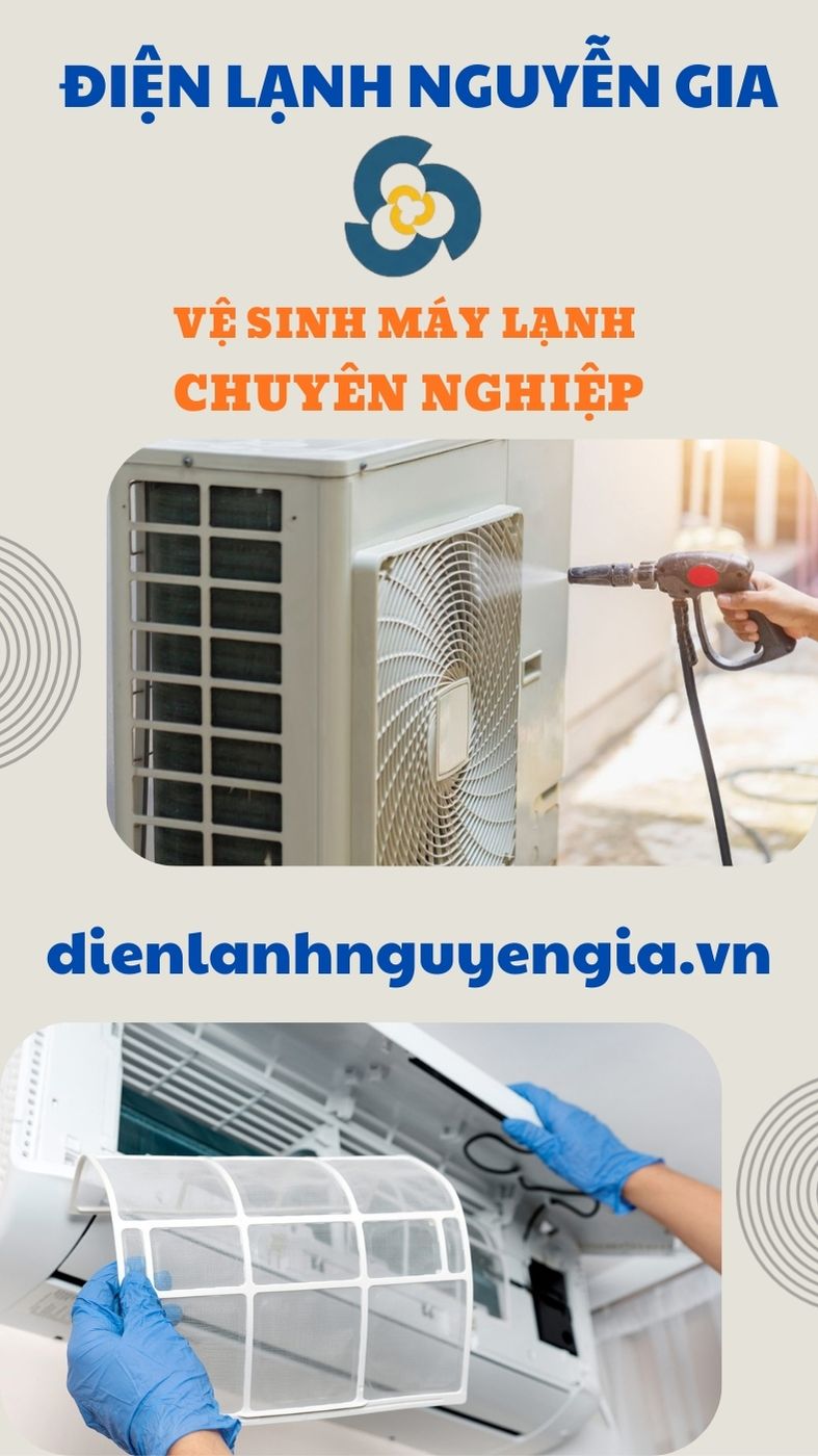 Thợ giỏi Điện Lạnh Nguyễn Gia đang vệ sinh máy lạnh âm trần chuyên nghiệp tại Quận Phú Nhuận